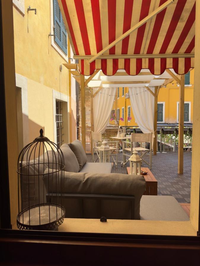 Napule...E Apartments Peschiera del Garda Esterno foto